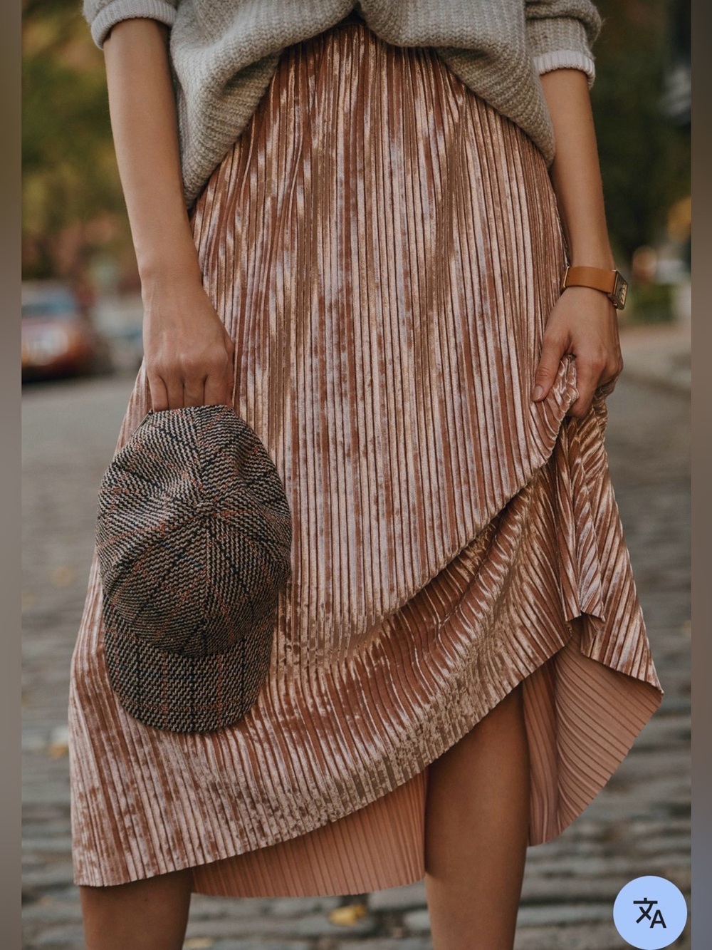 Beyond Yoga Uptown Velvet Pleated Midi Skirt in Champagne size Small